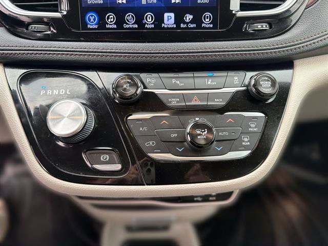 Used 2017 Chrysler Pacifica Limited w/ Advanced Safetytec Group image 40