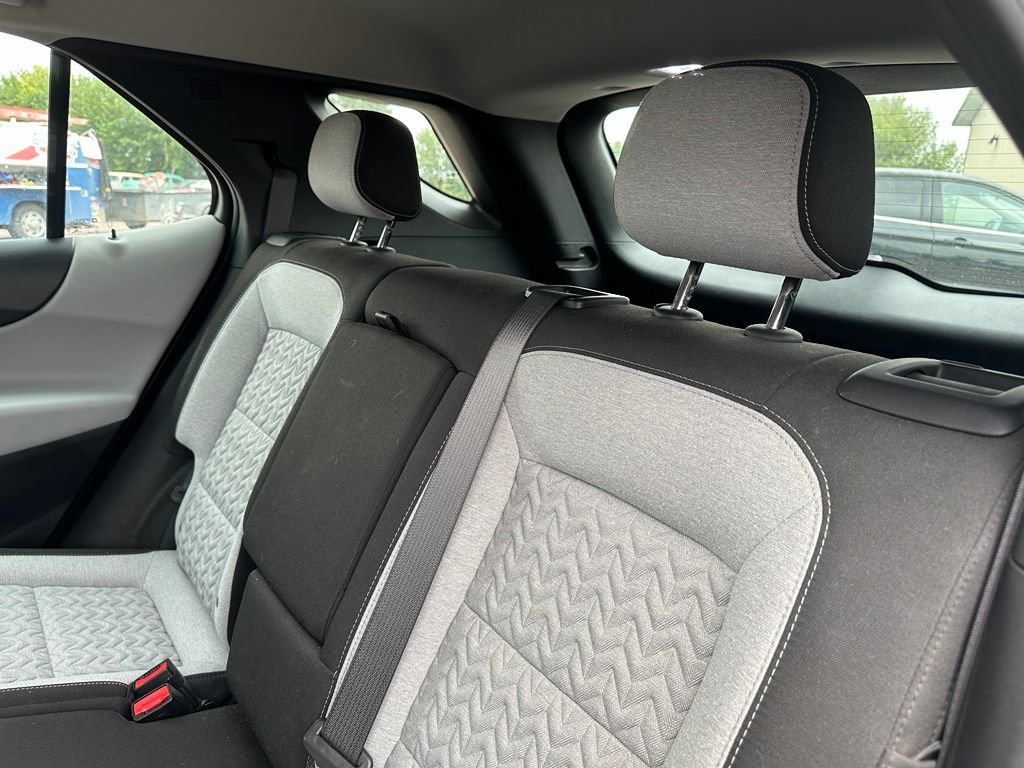 Used 2022 Chevrolet Equinox LS AWD/4WD image 23