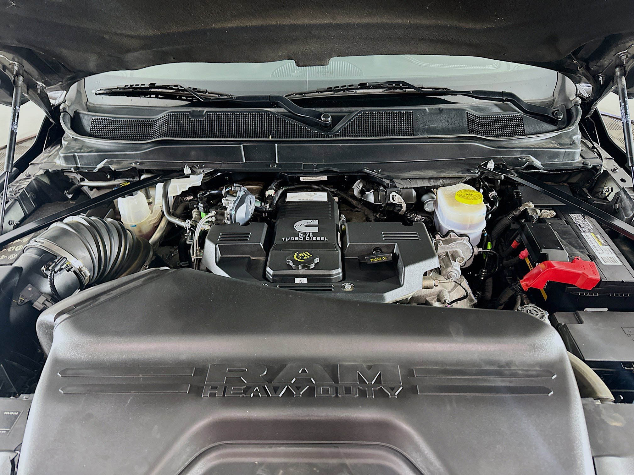 Used 2024 RAM 2500 Laramie image 32