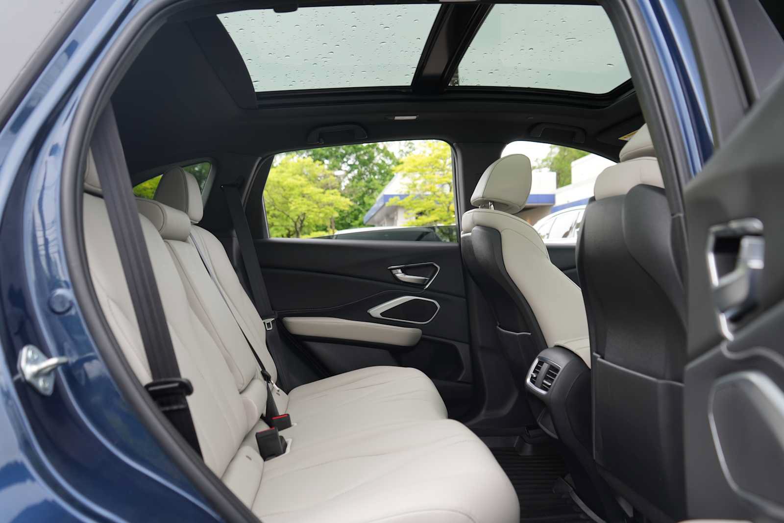 Certified 2025 Acura RDX SH-AWD image 32