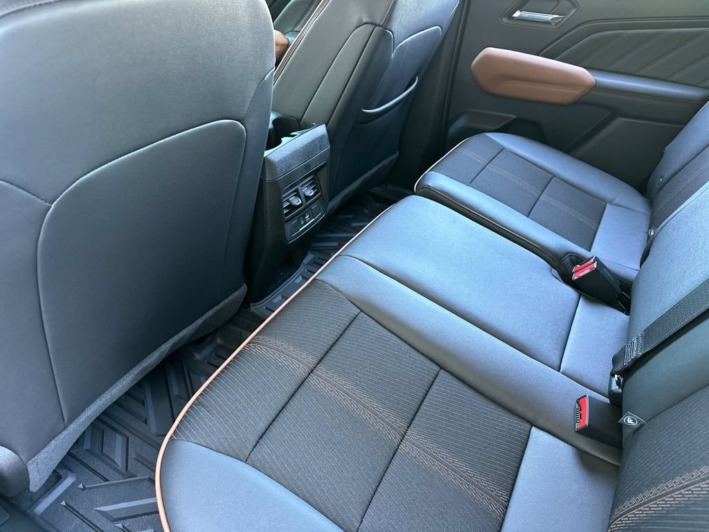 New 2026 GMC Canyon AT4 w/ Nightfall Edition AWD/4WD image 12