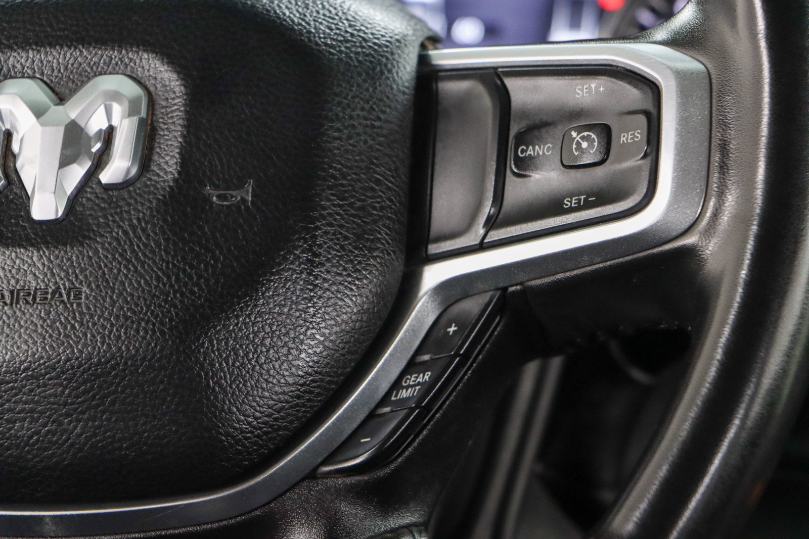 Used 2024 RAM 2500 Laramie AWD/4WD image 14