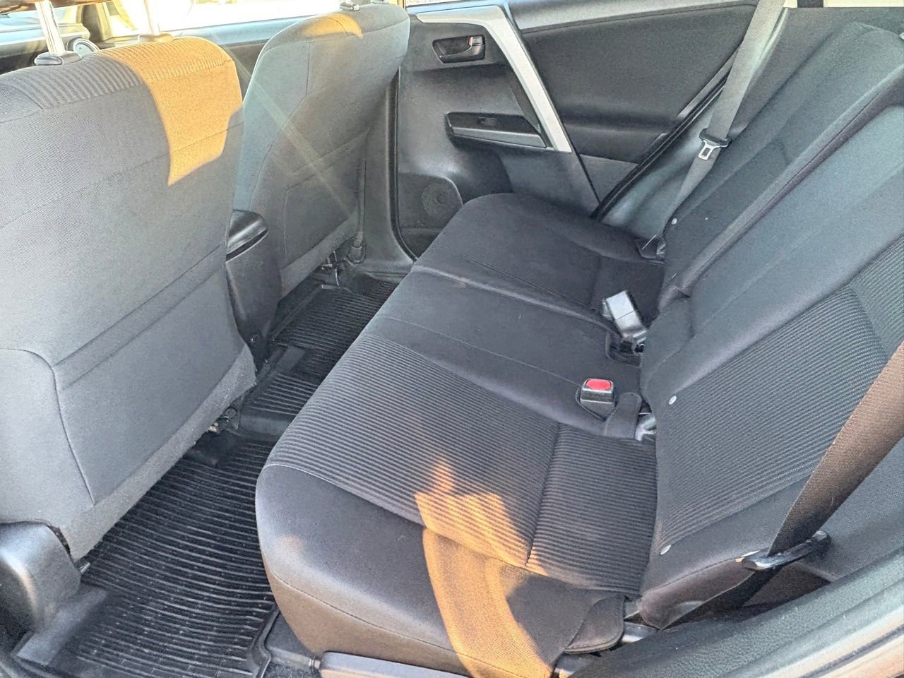 Used 2017 Toyota RAV4 LE w/ All Weather Liner Package FWD image 31
