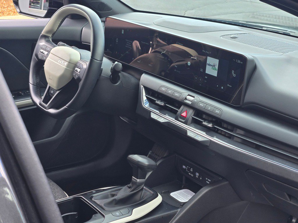 Used 2025 Kia K4 GT-Line FWD image 9