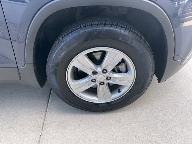 Used 2019 Chevrolet Trax LT w/ LT Convenience Package AWD/4WD image 20
