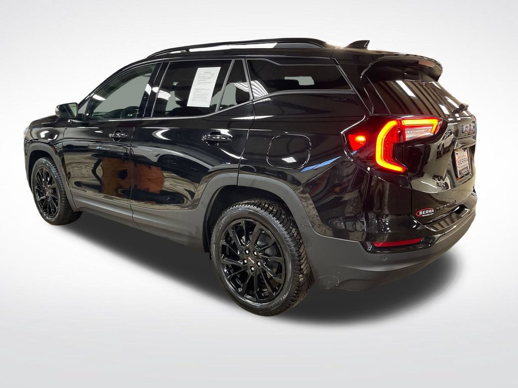 Used 2023 GMC Terrain SLT w/ Elevation Edition AWD/4WD image 3