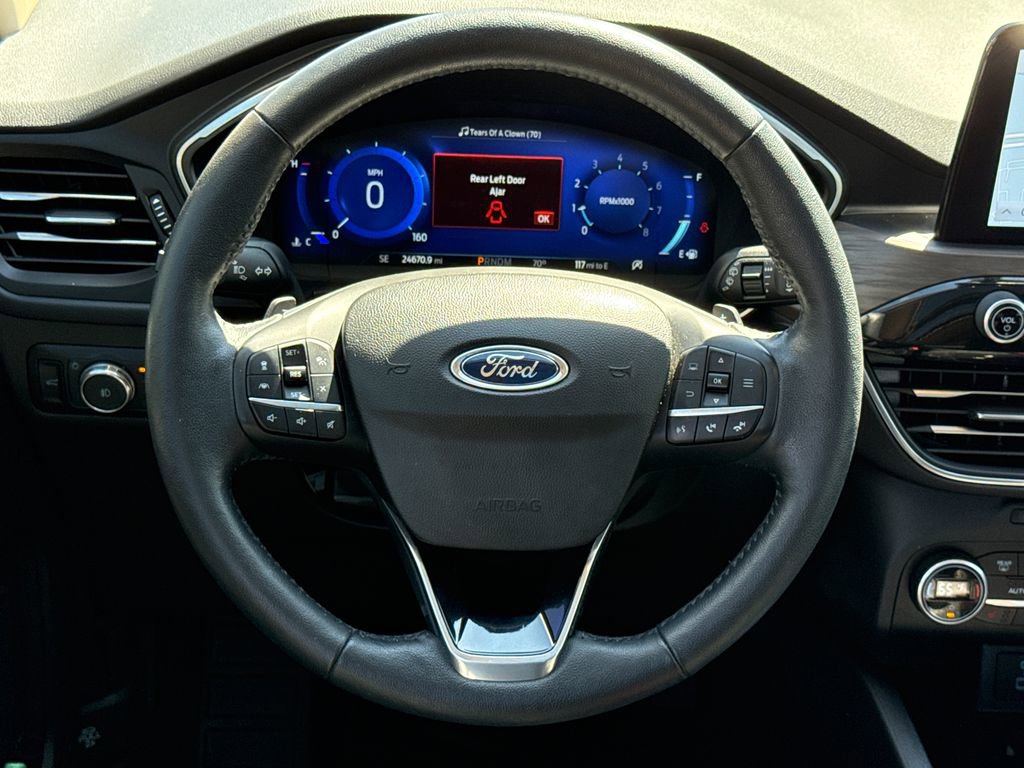 Used 2020 Ford Escape Titanium w/ Titanium Premium Package 2.0 image 15