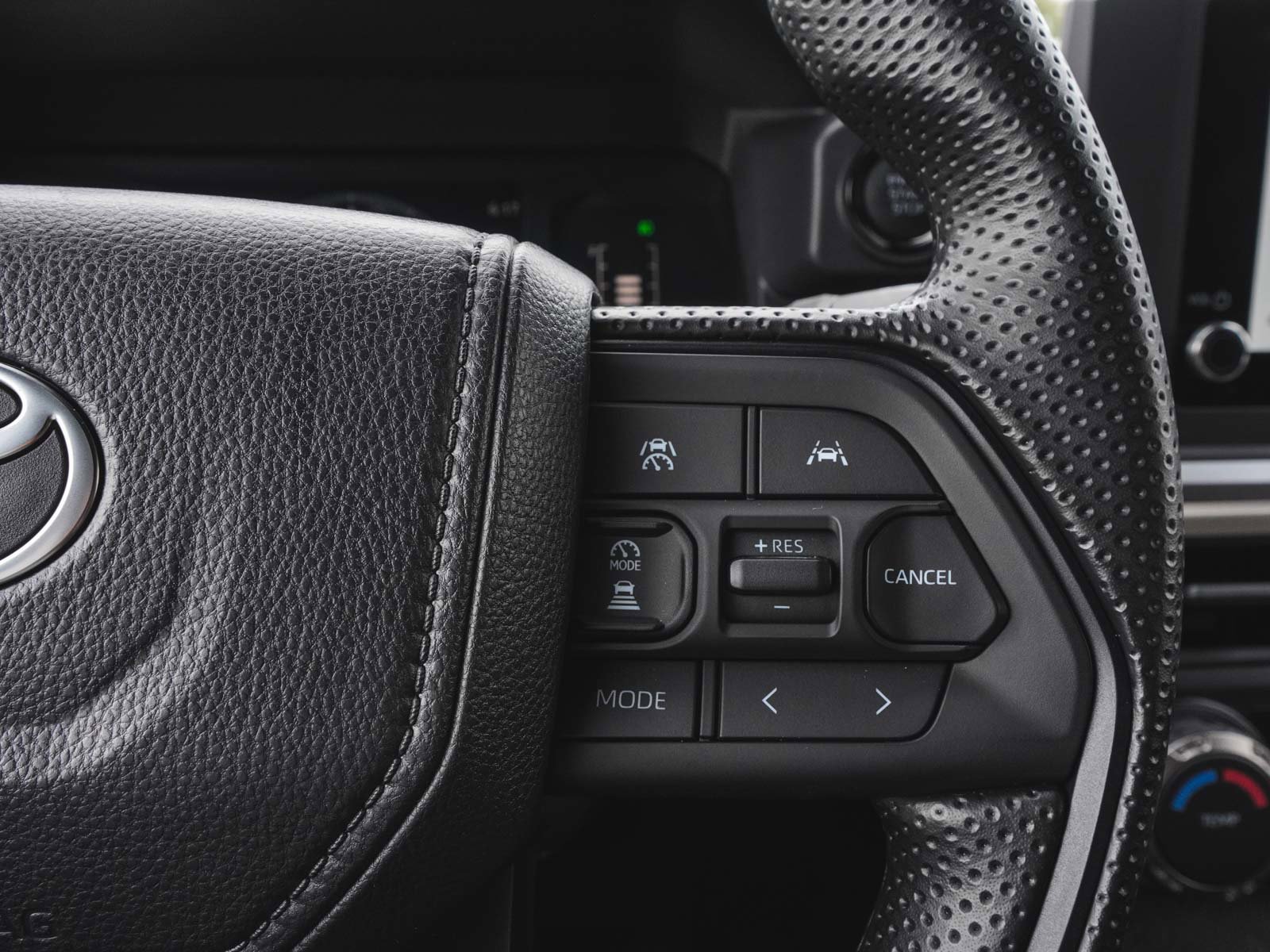 Used 2025 Toyota Tacoma SR5 image 23