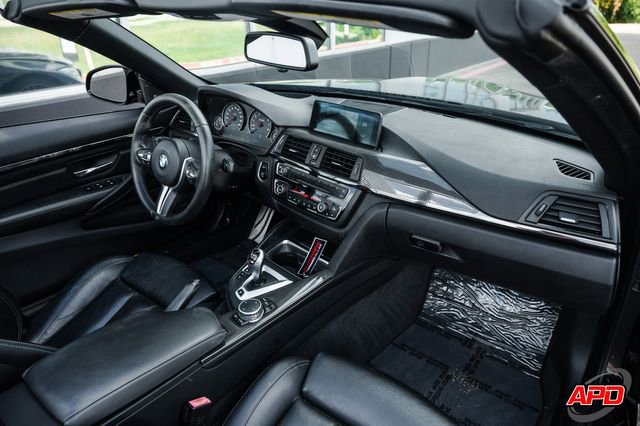 Used 2015 BMW M4 Convertible image 20