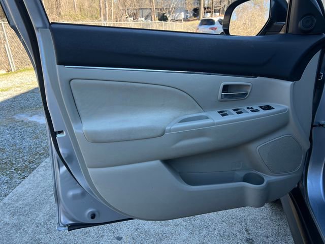 Used 2017 Mitsubishi Outlander Sport LE FWD image 11