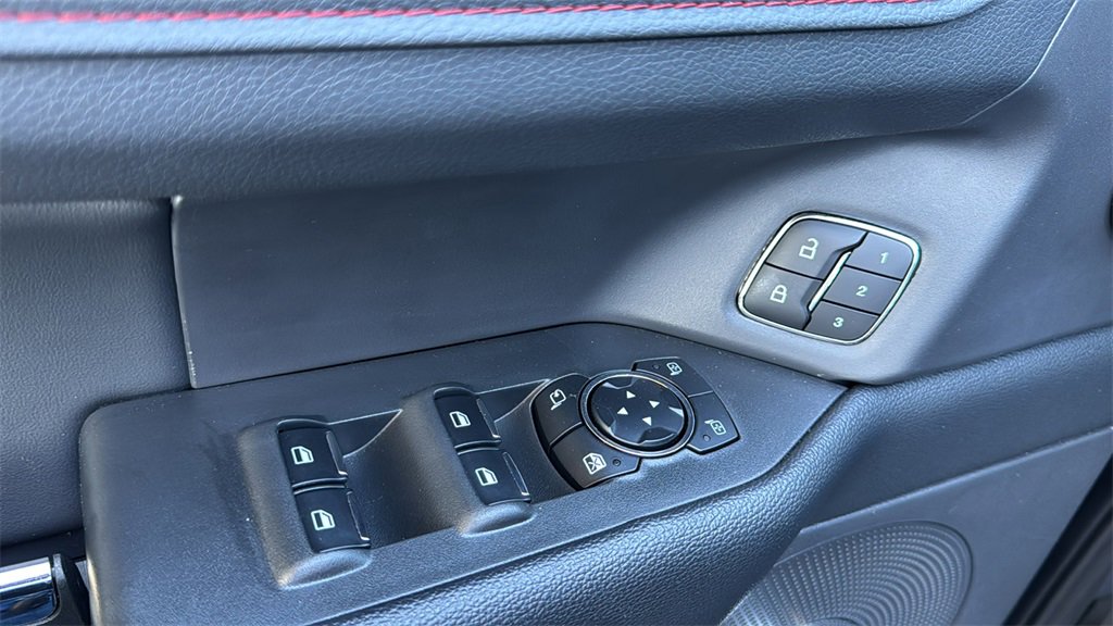 Certified 2024 Ford Expedition Limited image 20