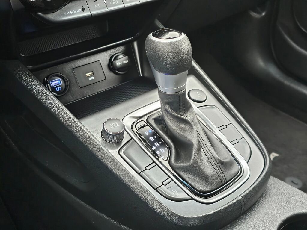 Used 2023 Hyundai Kona SEL image 23