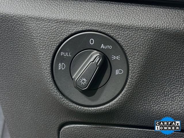 Used 2019 Volkswagen Jetta R-Line w/ R-Line Cold Weather Package image 10