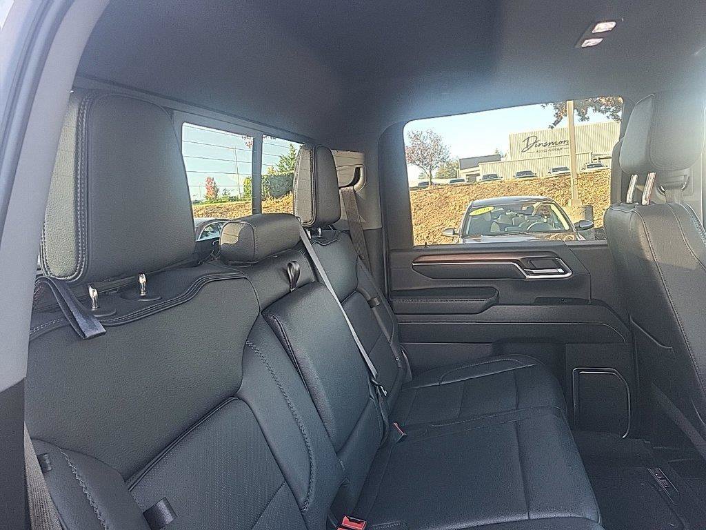 Used 2024 GMC Sierra 3500 Denali w/ Denali Reserve Package AWD/4WD image 28