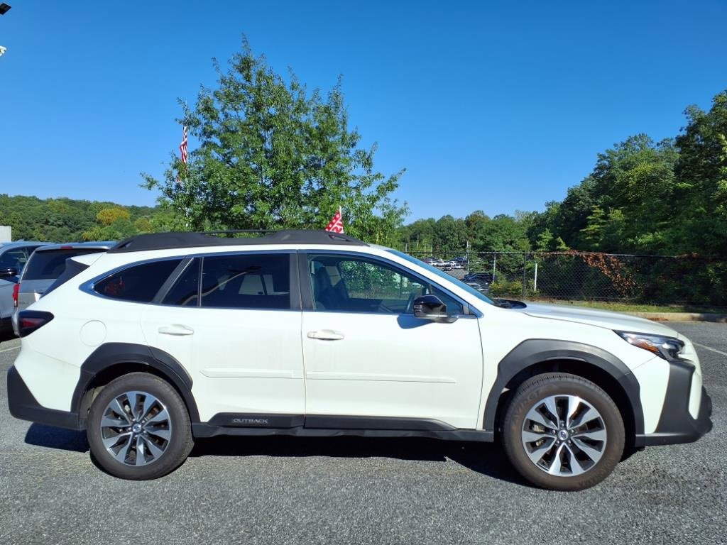Used 2024 Subaru Outback Limited XT image 2