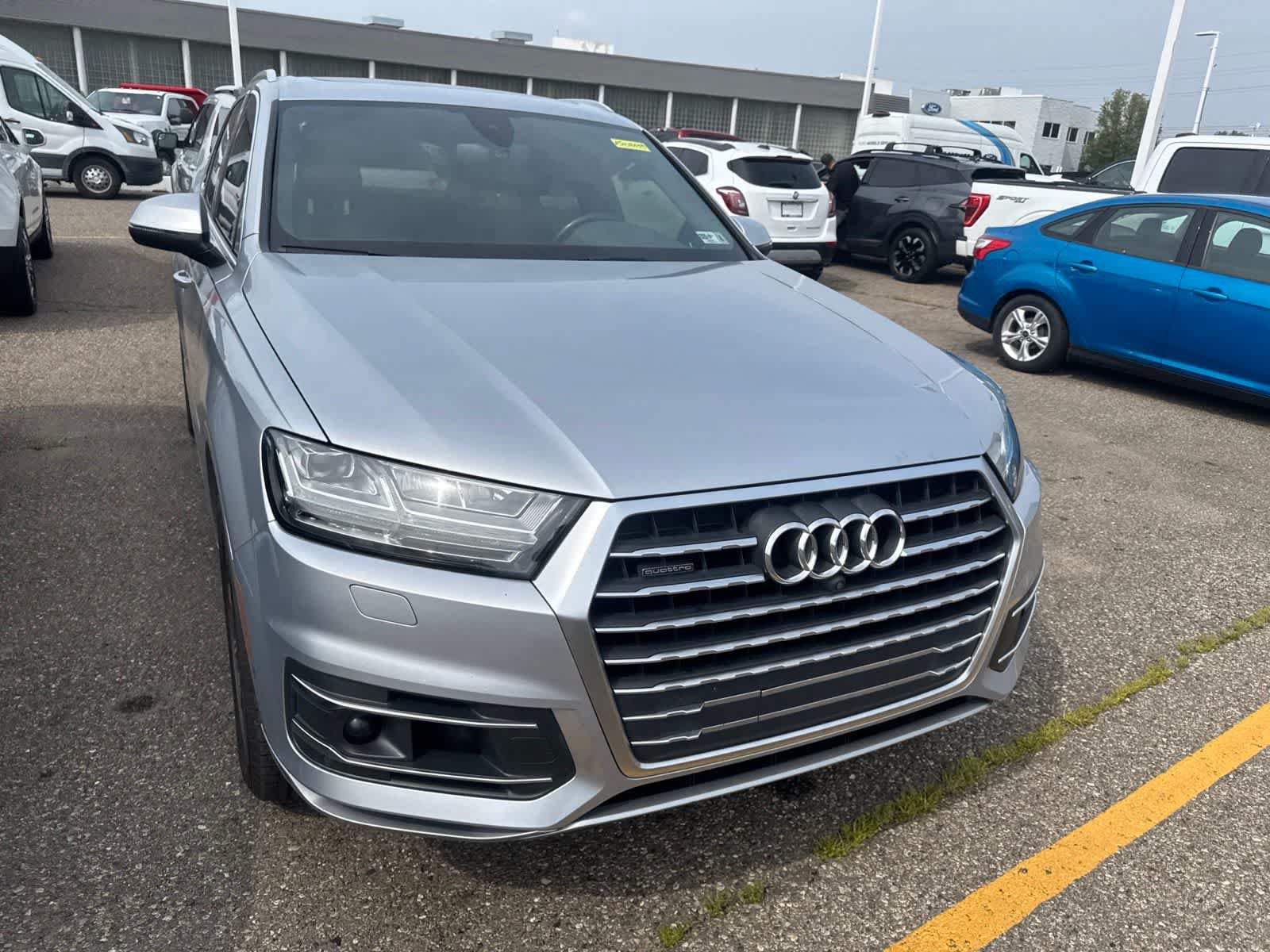Used 2017 Audi Q7 3.0T Premium Plus w/ Premium Plus Package AWD/4WD image 5