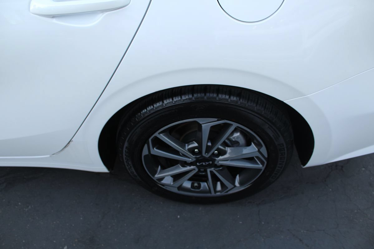 Used 2023 Kia Forte LXS FWD image 12