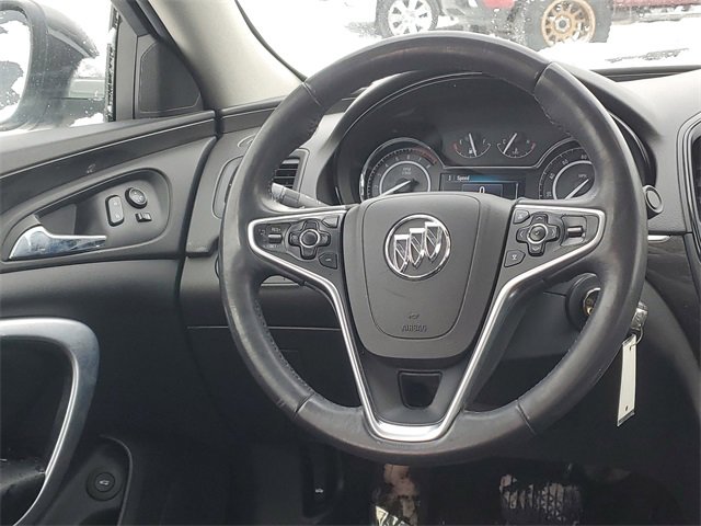 Used 2017 Buick Regal Sport Touring image 22