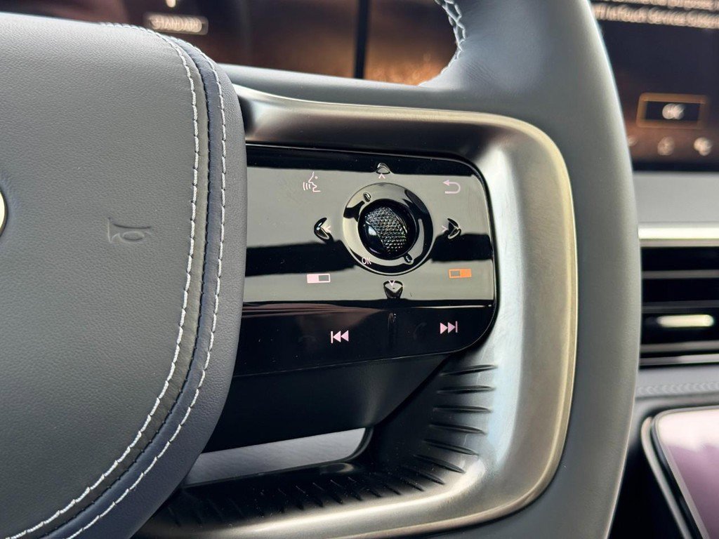 New 2026 INFINITI QX80 4WD image 12