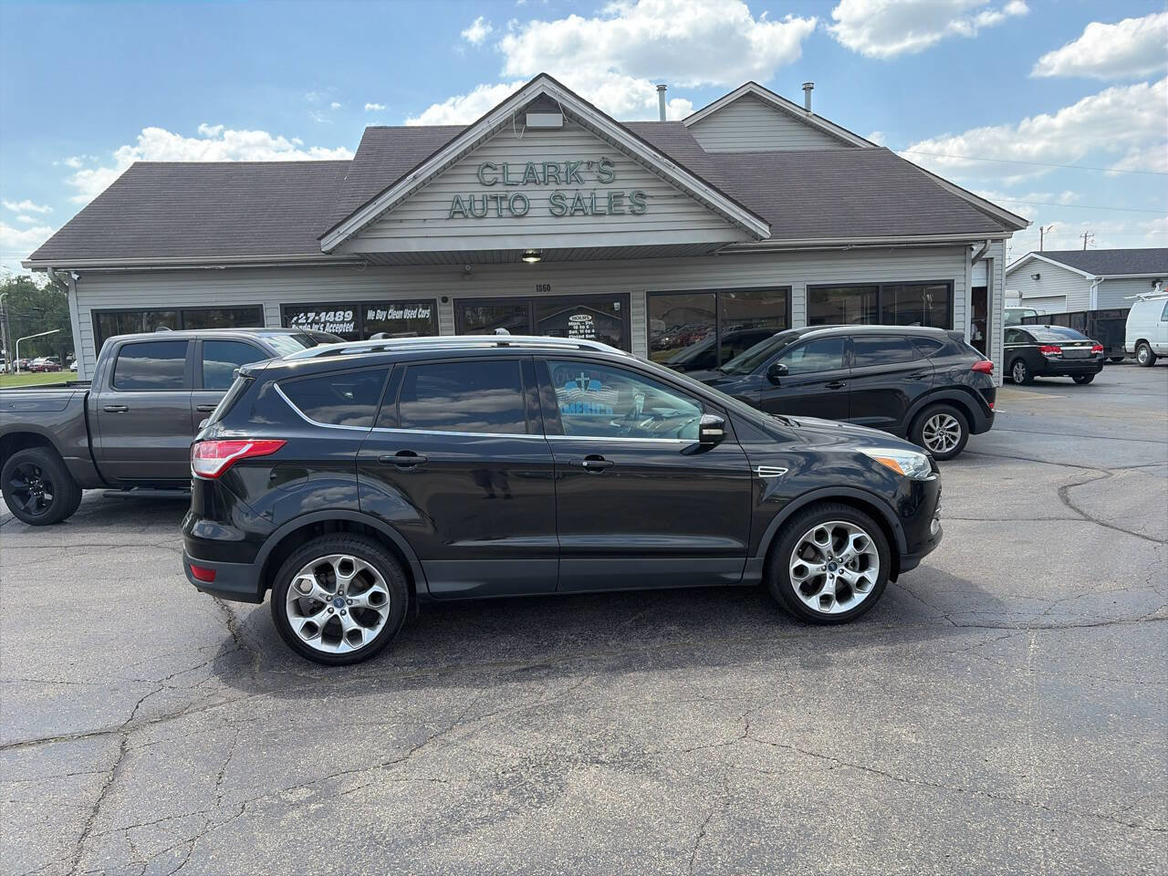 Used 2013 Ford Escape Titanium w/ Parking Technology Pkg FWD image 1