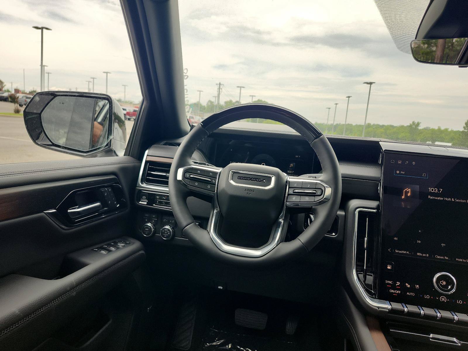 New 2026 GMC Yukon XL Denali w/ Denali Reserve Package AWD/4WD image 12
