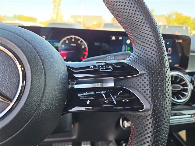 New 2024 Mercedes-Benz GLB 250 4MATIC image 19