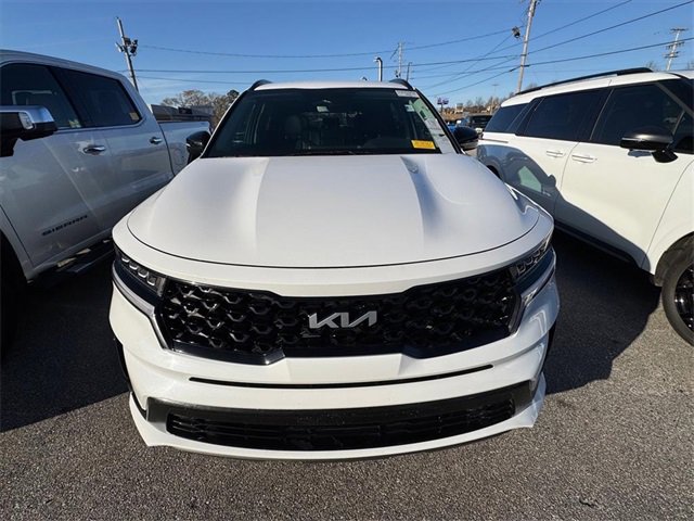 Used 2023 Kia Sorento S image 10