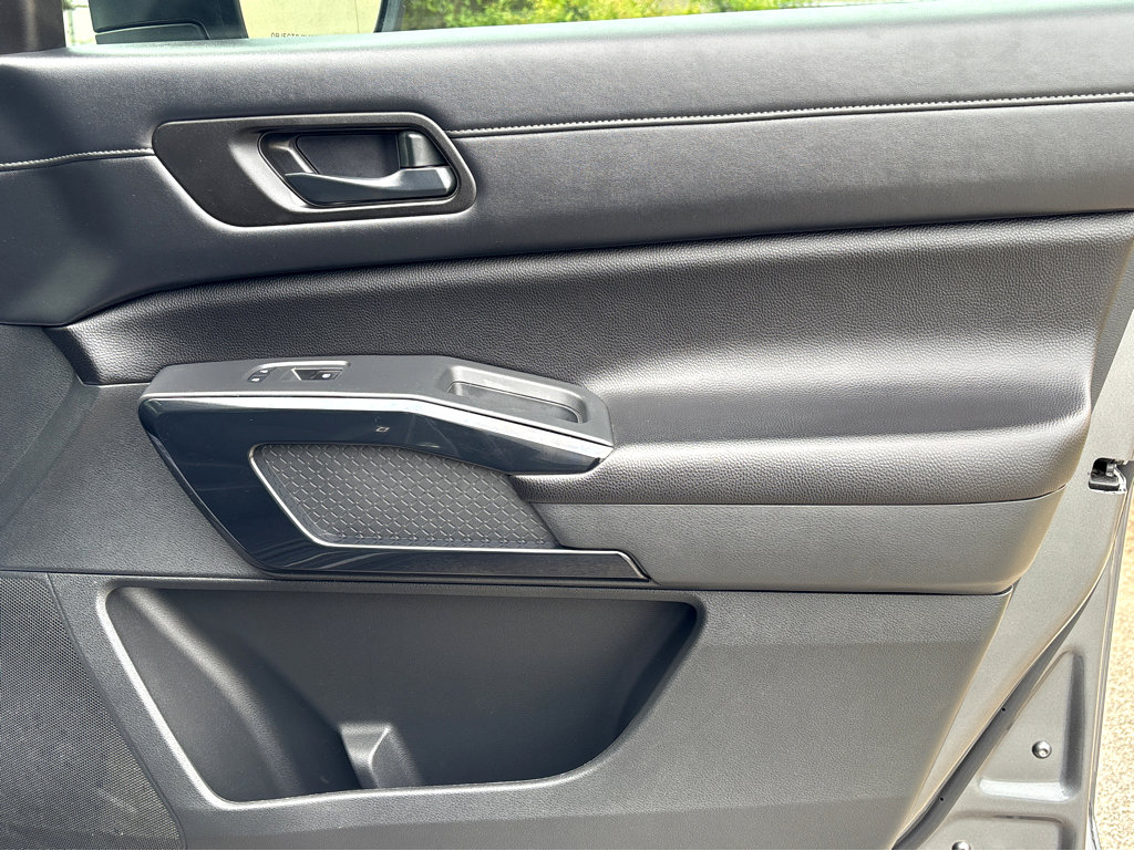 Certified 2024 Nissan Pathfinder S image 10