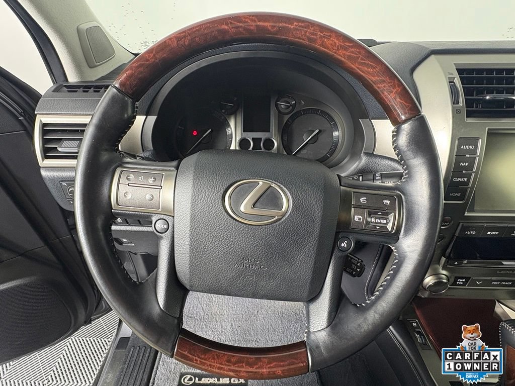 Used 2018 Lexus GX 460 Premium w/ Premium Package AWD/4WD image 2