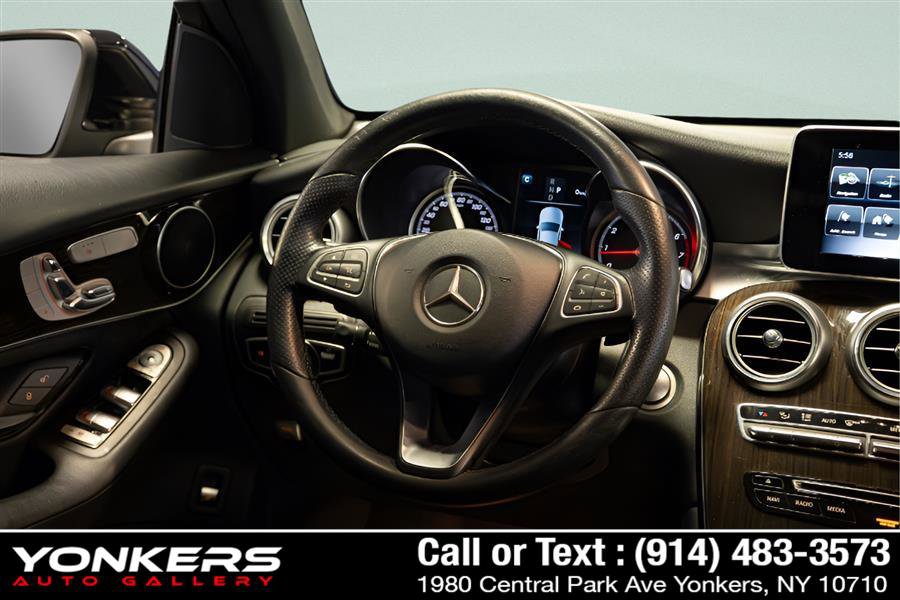 Used 2018 Mercedes-Benz GLC 300 4MATIC image 25