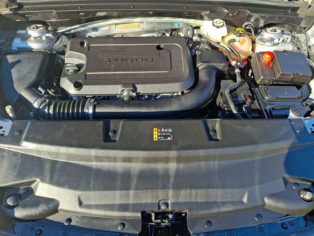 Certified 2025 Buick Envision Sport Touring image 27