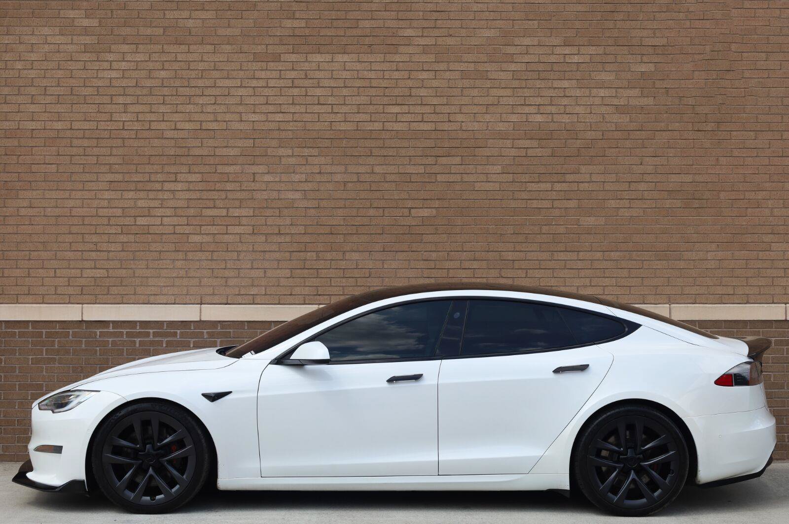 Used 2021 Tesla Model S Plaid AWD/4WD image 3