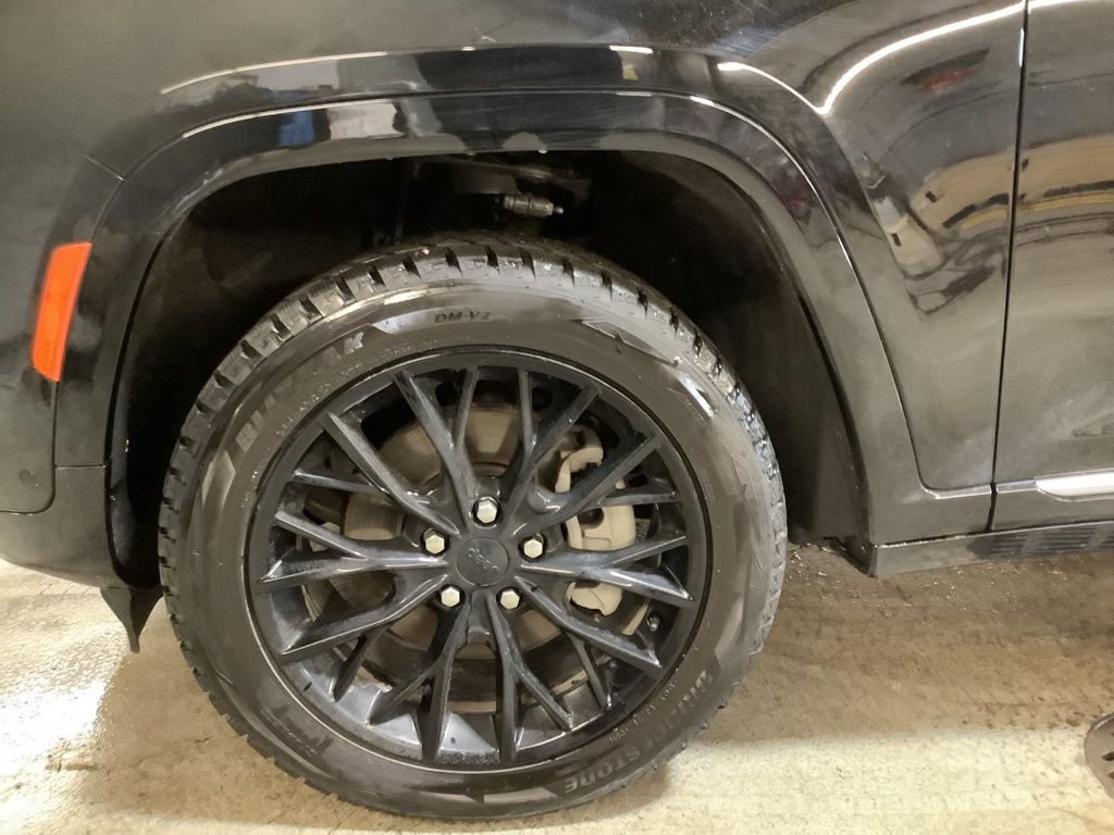 Used 2022 Jeep Grand Cherokee Summit w/ Adv Protech Group IV image 10