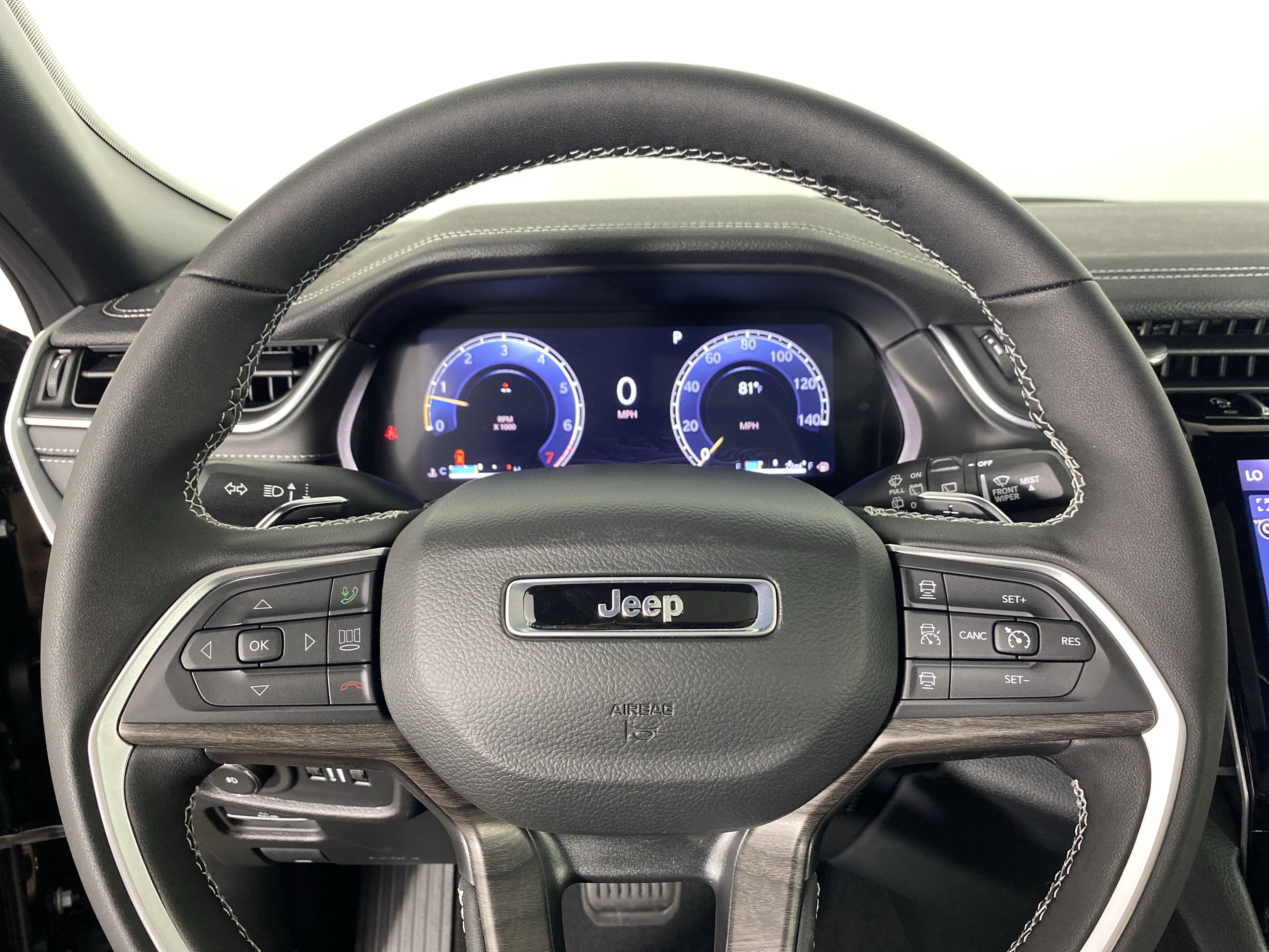 New 2025 Jeep Grand Cherokee L Limited w/ Black Appearance Package image 19