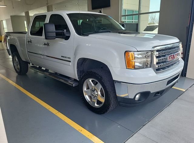 Used 2014 GMC Sierra 2500 SLE w/ HD SLE Premium Package AWD/4WD image 4