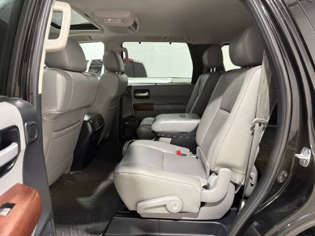 Used 2014 Toyota Sequoia Platinum AWD/4WD image 15