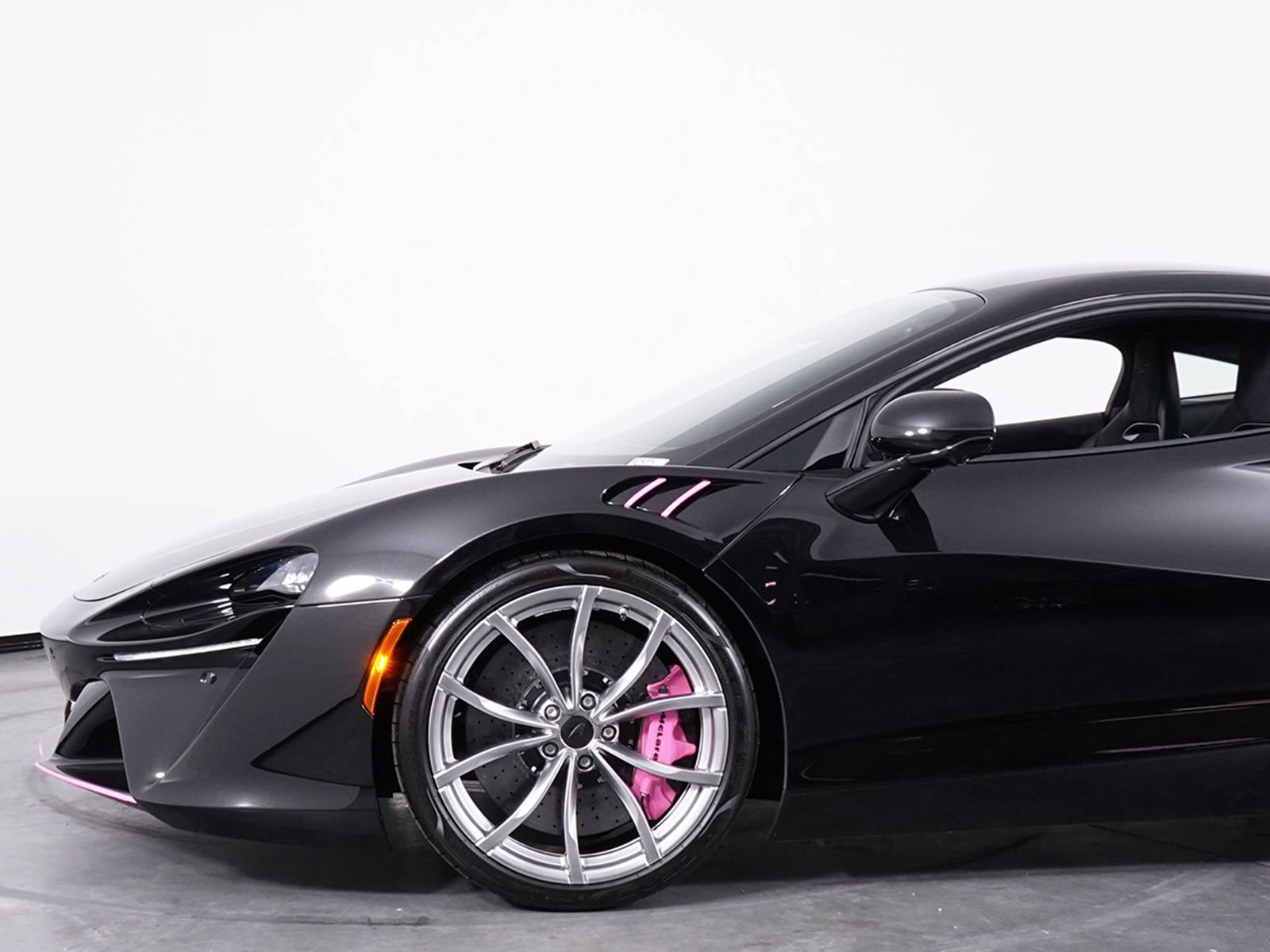 New 2026 McLaren Artura image 21