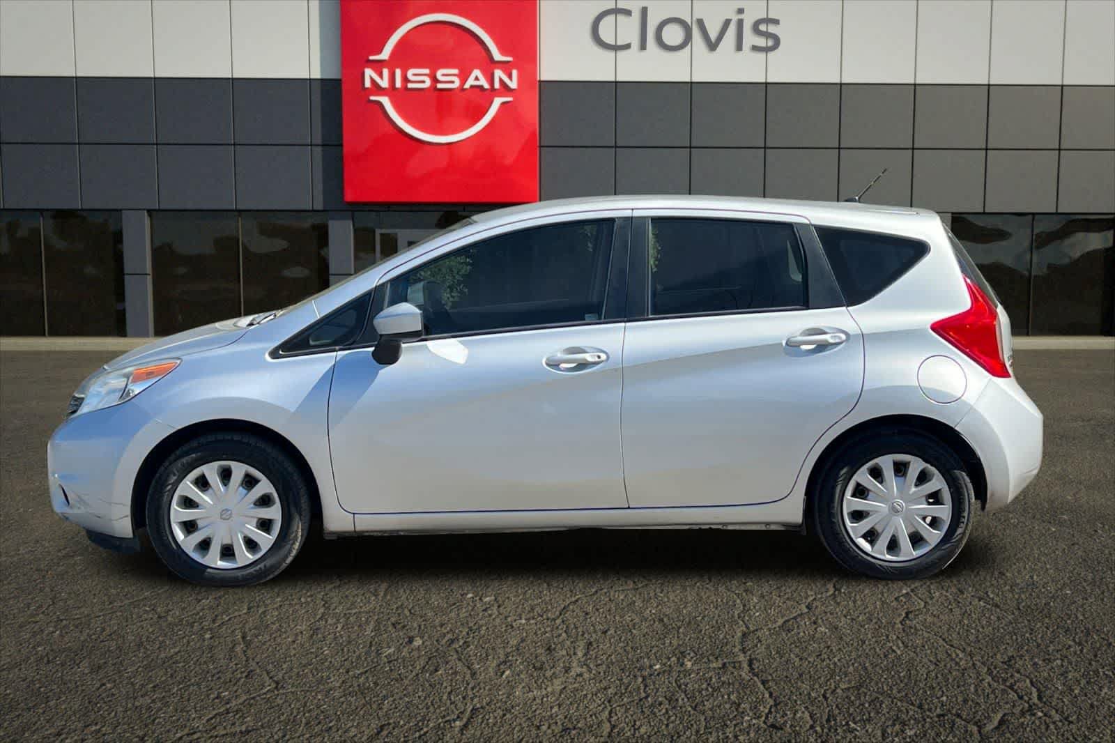 Used 2015 Nissan Versa Note SV FWD image 6
