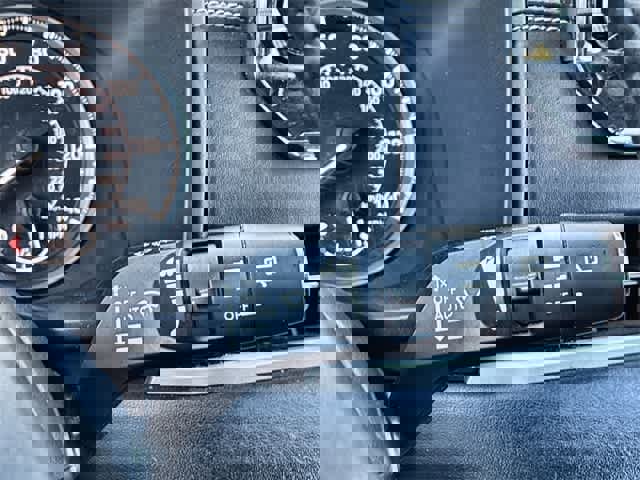 Used 2023 Mitsubishi Outlander SE image 26