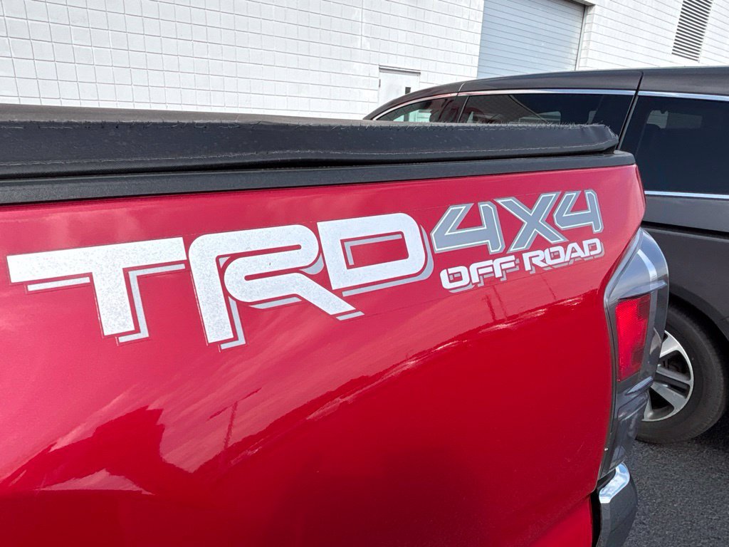 Used 2021 Toyota Tacoma TRD Off-Road AWD/4WD image 33