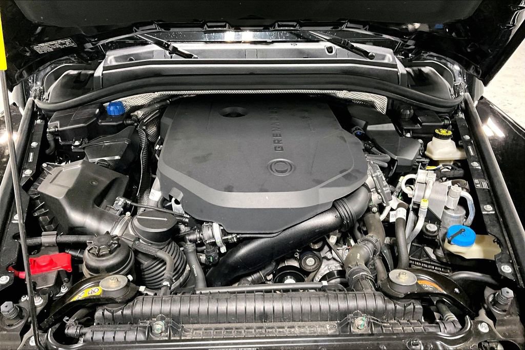 Used 2024 INEOS Grenadier Fieldmaster Edition image 12