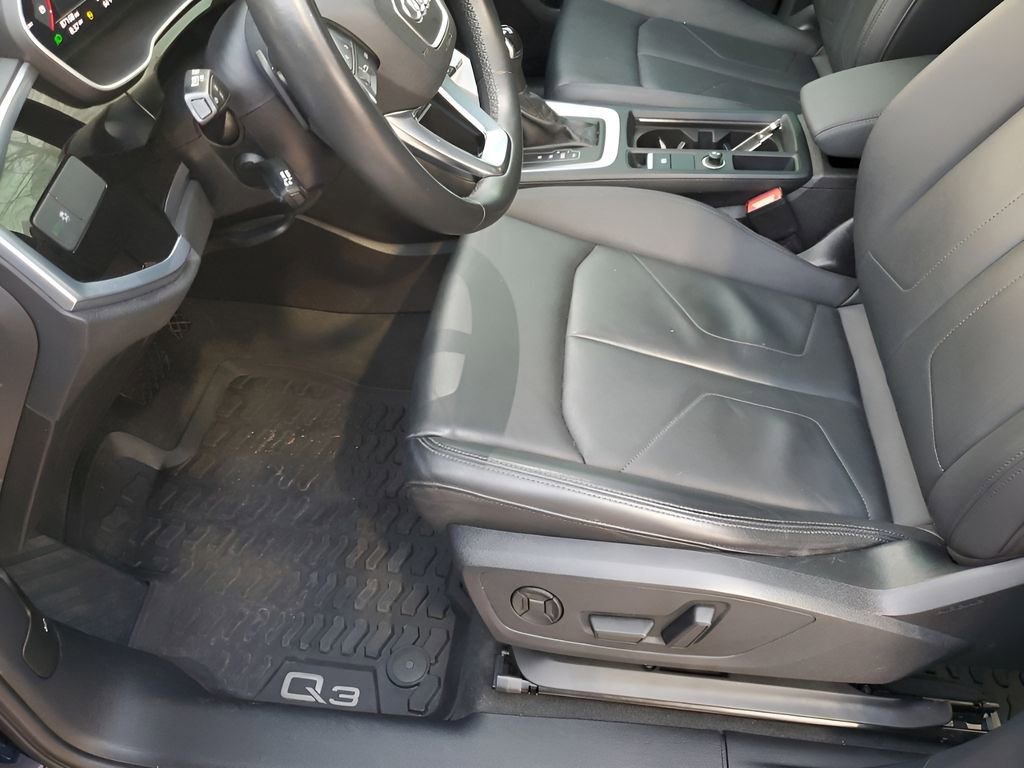 Used 2022 Audi Q3 2.0T Premium image 29