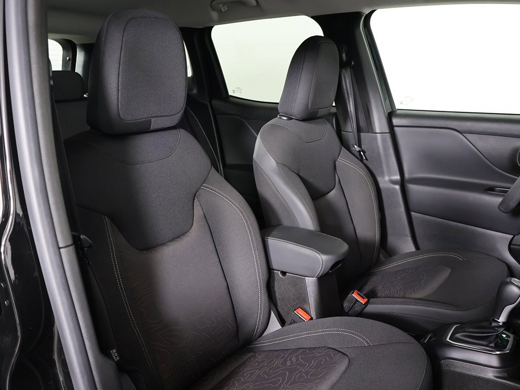 Used 2023 Jeep Renegade Latitude image 26