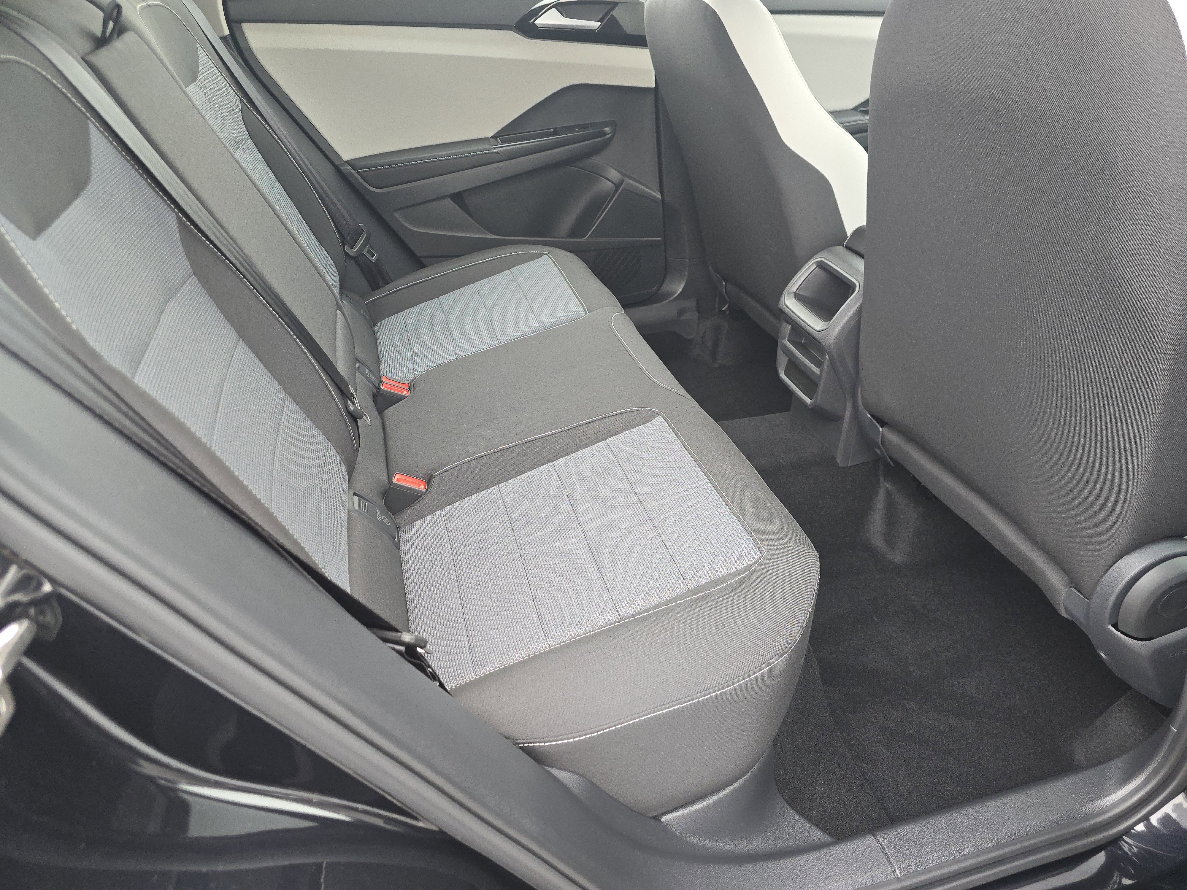 New 2026 Volkswagen Taos S AWD/4WD image 15