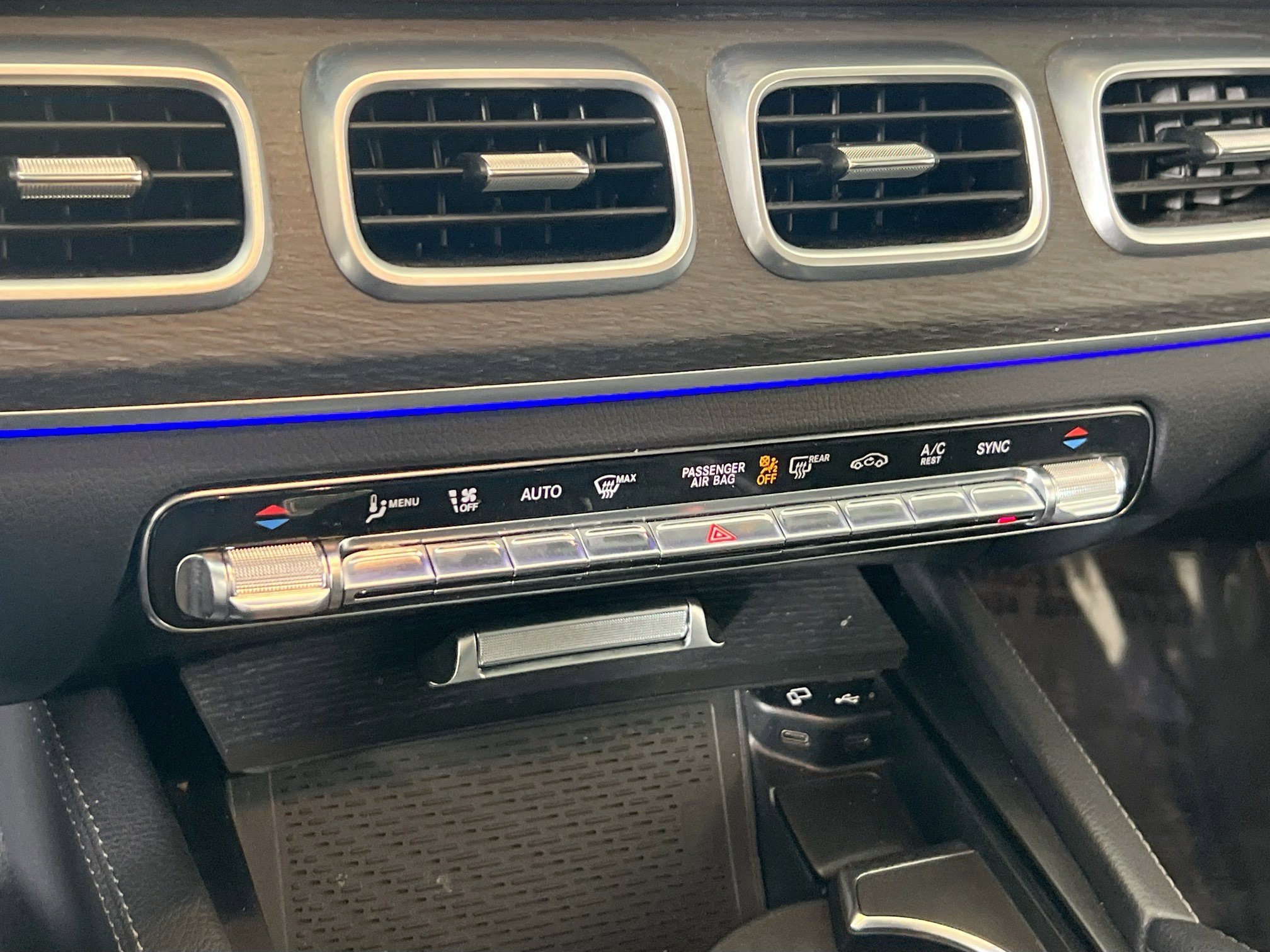 Used 2020 Mercedes-Benz GLE 350 4MATIC image 16