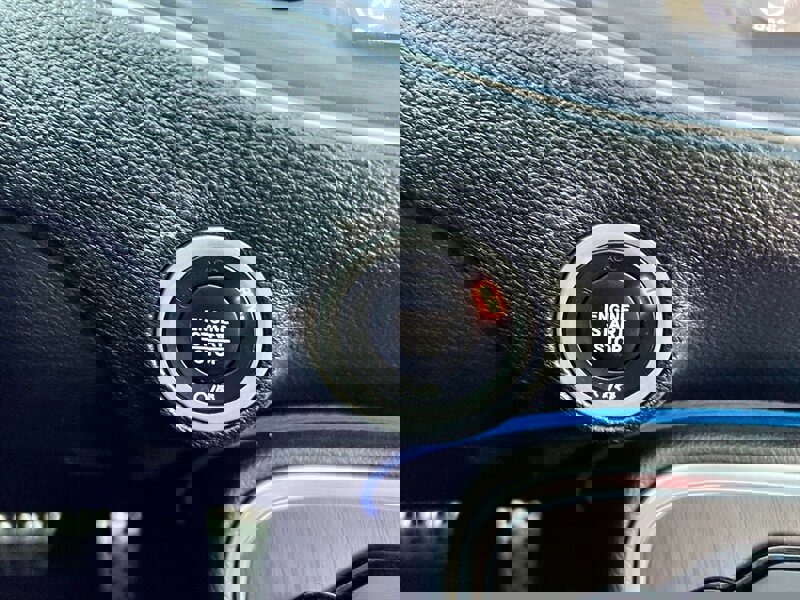 Used 2017 Dodge Challenger R/T image 25