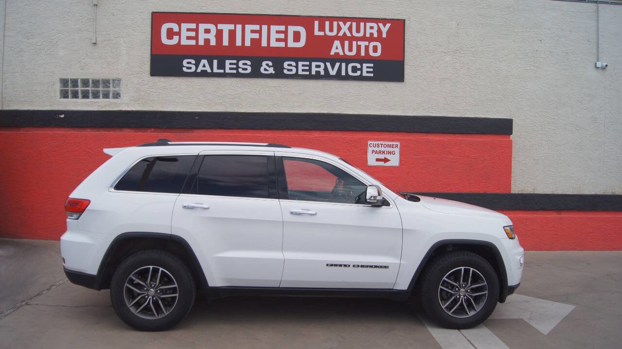 Used 2018 Jeep Grand Cherokee Limited image 2