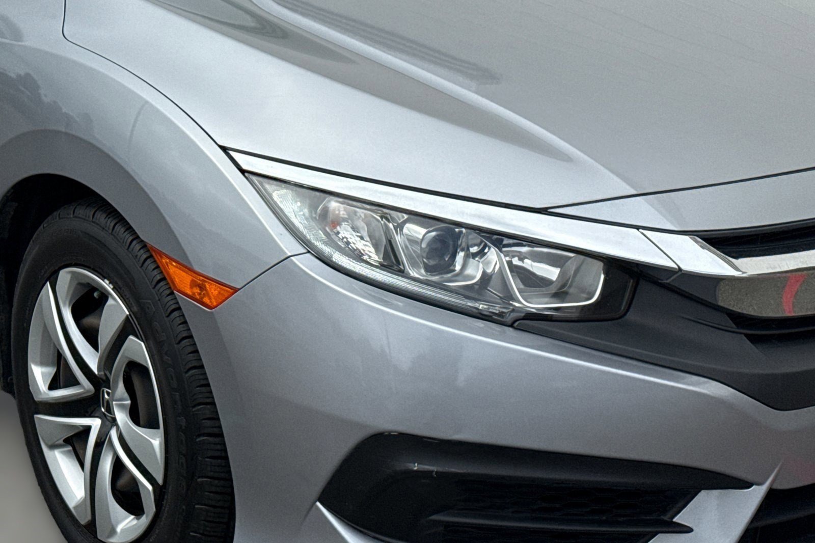 Certified 2018 Honda Civic LX image 10