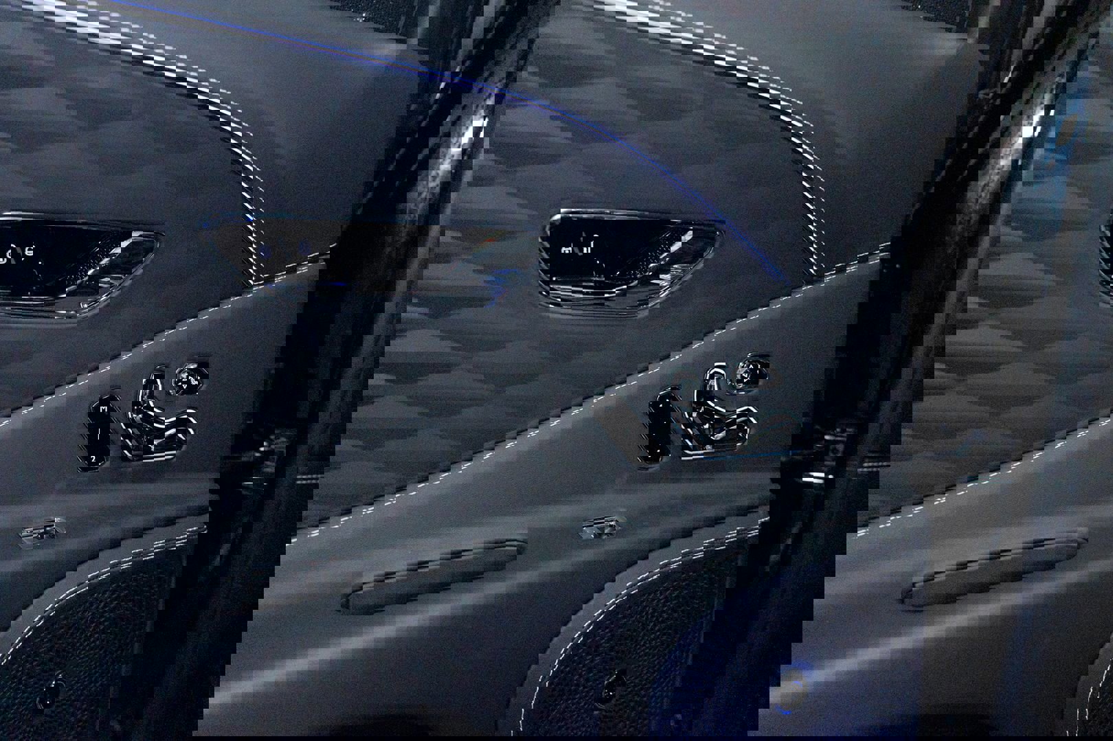 Used 2021 Bentley Flying Spur V8 image 28