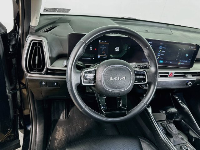 Used 2024 Kia Sorento S w/ Panoramic Sunroof Package AWD/4WD image 19